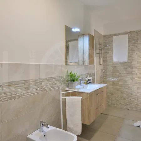 Le Lion - Lys Family Appartement