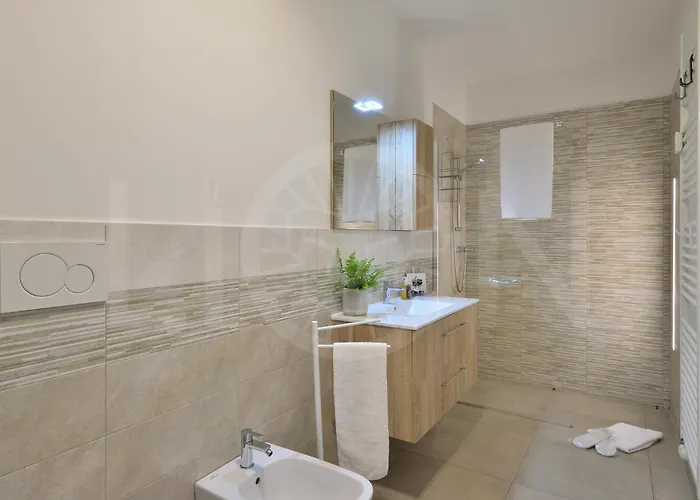 Le Lion - Lys Family Apartament